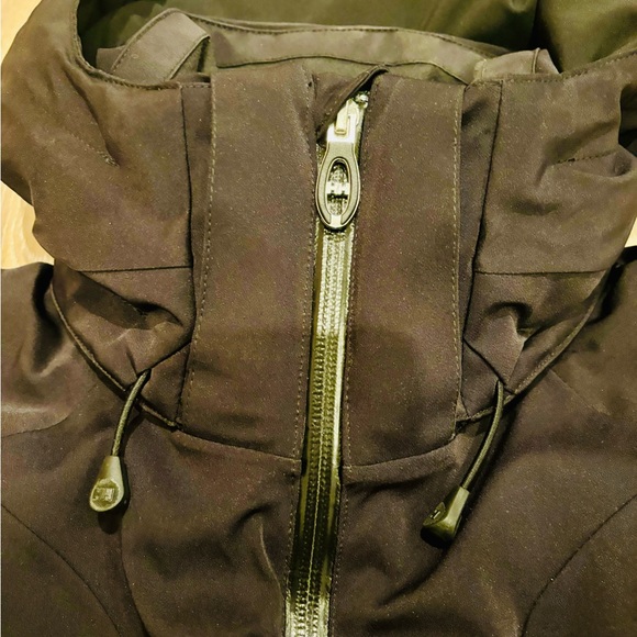 Helly Hansen Ski Jacket - Picture 14 of 16